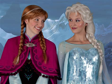 Its Trueanna And Elsa From Disneys Frozen Heading To Magic