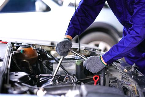 Top Tips To Consider While Hiring A Car Mechanic In 2021 Car