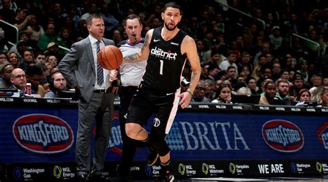Know his facts, wiki, height and more. Austin Rivers to sign with Grizzlies after parting ways ...