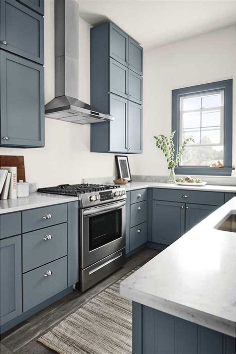 Moving into the 1920s and 1930s, kitchen design started to break that mold, showing colorful flooring and rugs along with cabinets. 3 Kitchen Trends We're Loving in 2020 | Tinted by Sherwin ...