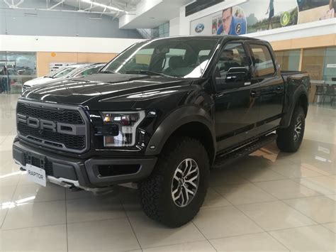 Price details, trims, and specs overview, interior features, exterior design, mpg and mileage capacity, dimensions. Ford F-150 Raptor - $ 239.990.000 en TuCarro