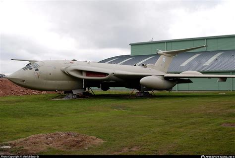 Xh672 Royal Air Force Handley Page Victor K2 Photo By Mark Edwards