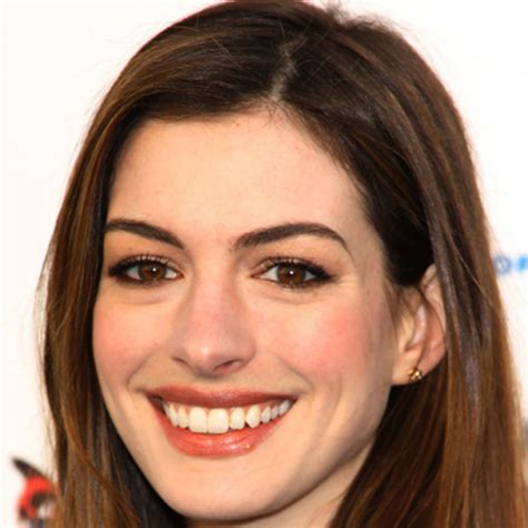 Anne will ist eine deutsche journalistin, die sich durch die moderation der nach ihr benannten politischen talkshow einen namen macht. Anne Hathaway - Movies, Husband & Catwoman - Biography