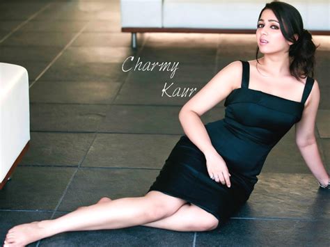 Charmy Kaur Hq Wallpapers Charmy Kaur Wallpapers 12281 Filmibeat Wallpapers