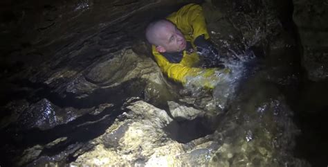 Terrifying Video Of Man Trapped In Cave As It Fills With Water Swimmers Daily