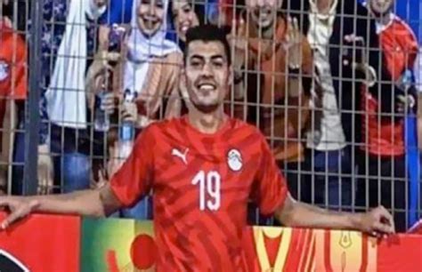 وشارك في بطولته محمد رمضان، سمية الخشاب، رياض الخولي، وسيد رجب وغيرهم، من تأليف ناصر عبدالرحمن، وإخراج محمد سلامة. بعد الإنجاز الإفريقي.. عبدالرحمن مجدي ينتظم في مران ...