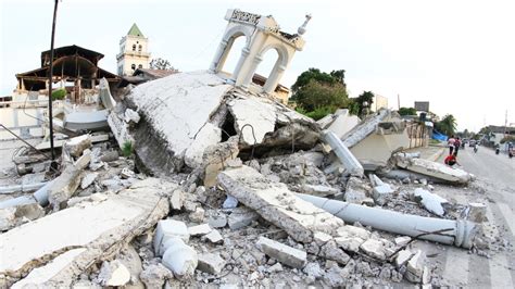 death toll in philippines quake reaches 110 ctv news