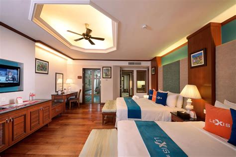 The two bedrooms come with 2 king size beds and 1 king size bed respectively, making the sky pool grand villa the best option for families or bigger groups as it can accommodate 6 persons comfortably. Grand Lexis Resort
