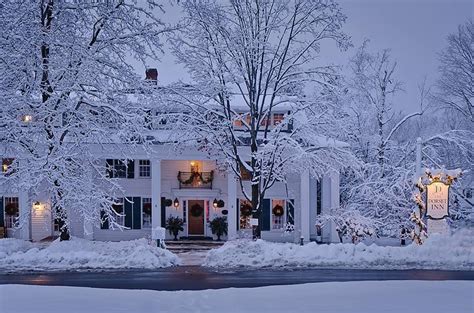 12 Enchanting Vermont Towns That Feel Like Youve Fallen Into A Snow