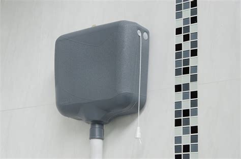 Qual a diferença entre os sistemas de descarga para banheiro? - Blog Astra