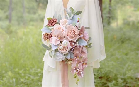 How To Make A Diy Cascading Bridal Bouquet Ling S Moment