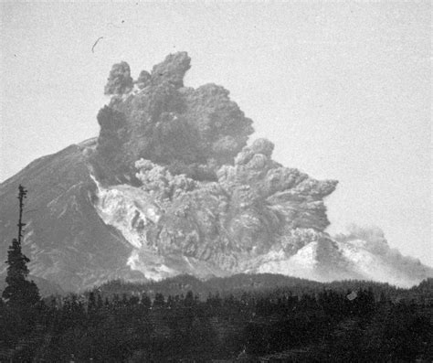 Timelapse Watch Mount St Helens Explode From 11 Miles Away The