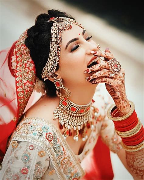 35 Photo Ideas To Flaunt Your Bridal Chooda Because Why Not In 2020