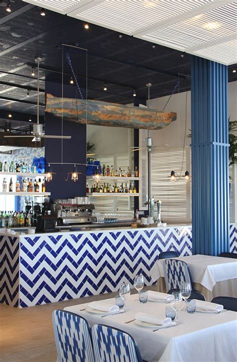 Azul Y Mediterráneo Para Un Restaurante A Pie De Playa En Valencia