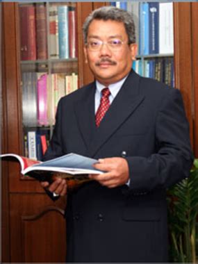 Madya abu bakar mohd diah ketua pegawai. TECH MONSTA: CEO GLC DI MALAYSIA