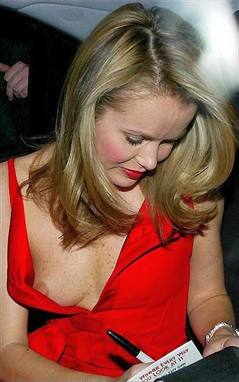 Amanda Holden Naked Tits Flash While Braless Scandal Planet