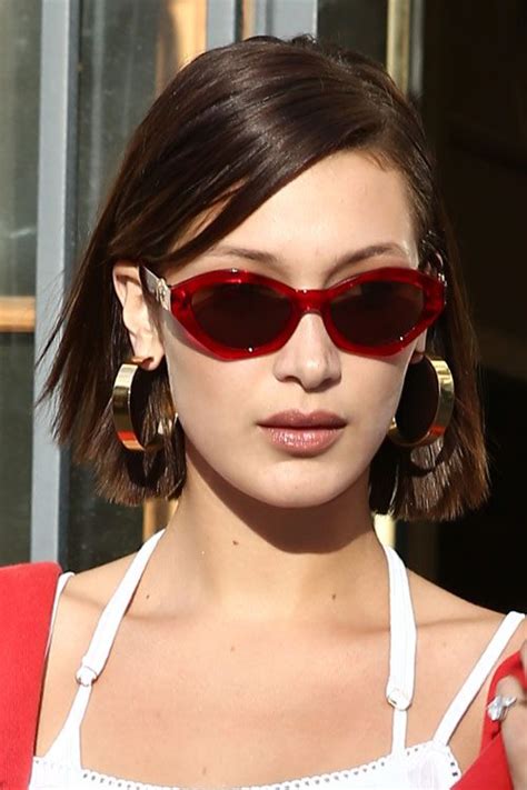 Bella Hadid S Hairstyles Hair Colors Steal Her Style Page 2