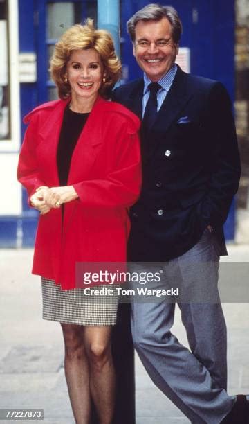 Stephanie Powers And Robert Wagner At Press Conference For Play Love