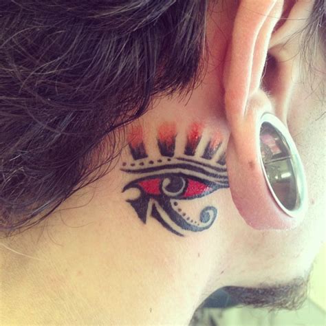 Tucking a tattoo behind the ear not only looking awesome and outstanding, but also lets you show off your stunning body art while still being somewhat discreet. 80 Best Behind the Ear Tattoo Designs & Meanings - Nice ...