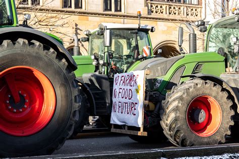 Bauernproteste in Hamburg am Mittwochnachmittag Diese Straßen sind betroffen SAT REGIONAL