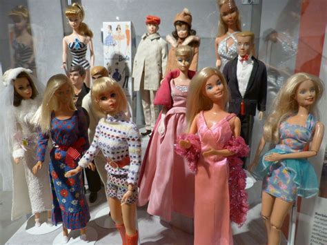 Busy Girl Barbie Macht Karriere Ausstellung Aurich