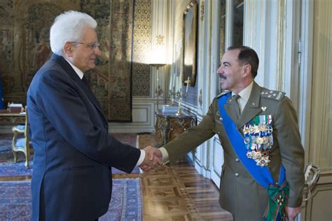 Il Presidente Sergio Mattarella Riceve Il Generale Di Corpo Darmata