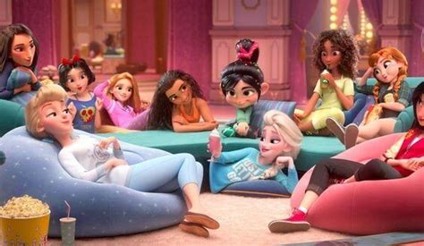 Photo Disney Princesses Don Comfy Outfits In New Ralph Breaks The