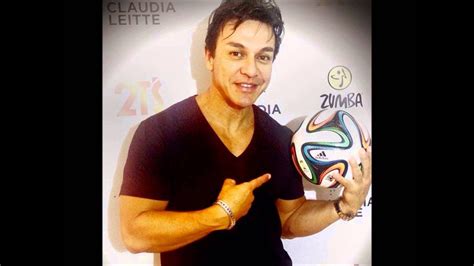 Zumba Fitness Biografía De Su Creador Beto Perez Youtube