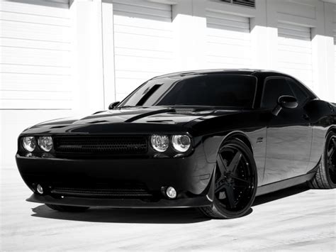 Stylish Black Dodge Challenger Srt8 Wallpapers And Images Wallpapers