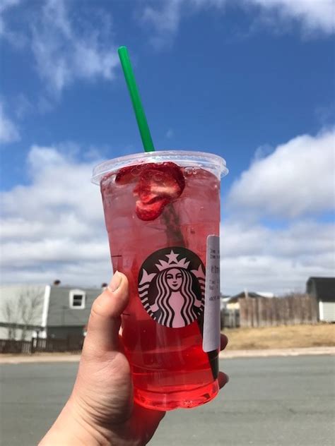 What Is A Starbucks Strawberry Acai Refresher Made Of Br