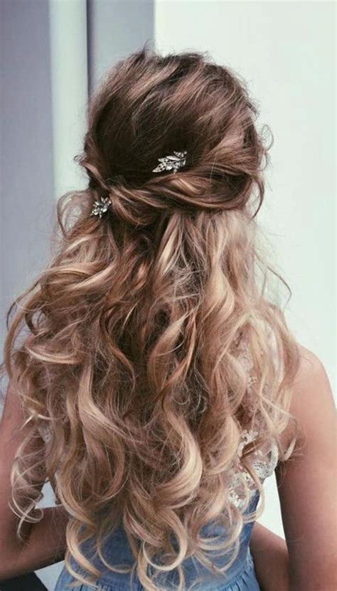 15 Photo Of Curly Long Hairstyles For Prom