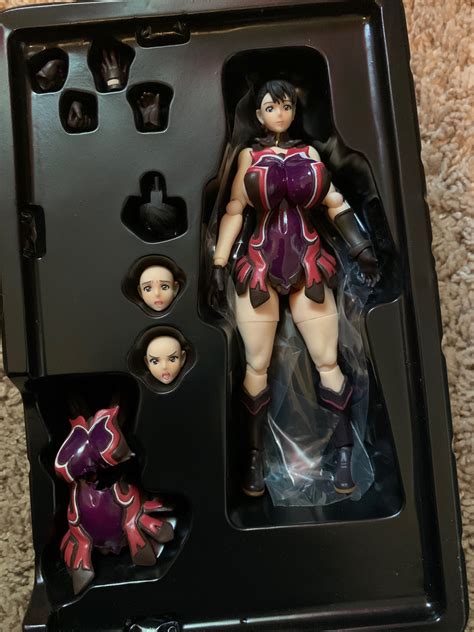 Legacy Of Revoltech Queens Blade Menace New In Box Adults Only Lagoagriogobec