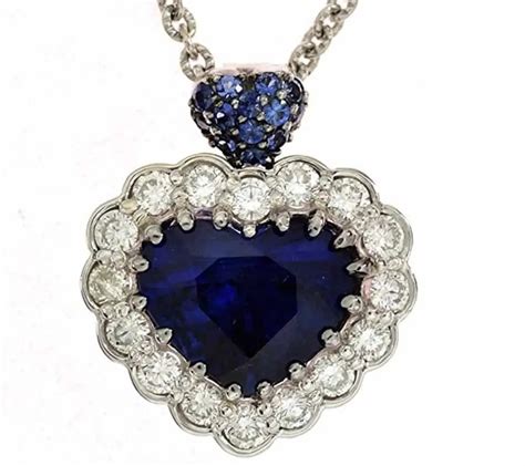 Our Favorite Blue Gemstone Statement Necklaces