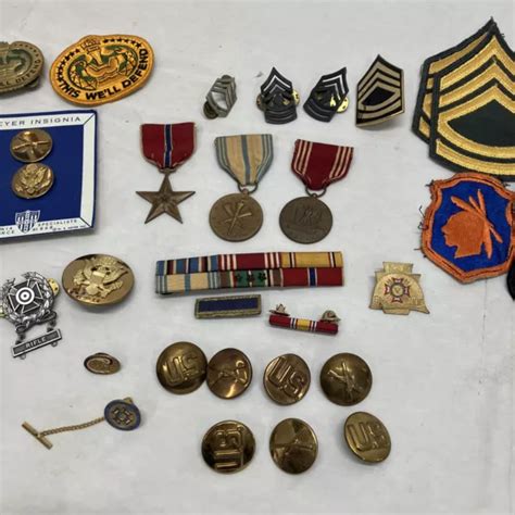 Us Military Insignia And Medal Lot Ww2 Us Army Medals And Ribbons Some