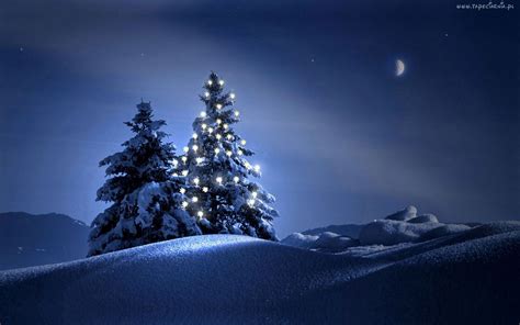 góry noc oświetlona choinka zima christmas tree wallpaper winter scenery winter scenes
