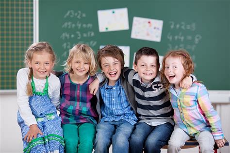 Juni ist, mit fünfeinhalb jahren vorzeitig eingeschult. Ist mein Kind bereit für die Schule? • Profiling Institut