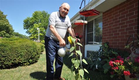 5 Senior Gardening Tips Five Star Senior Living