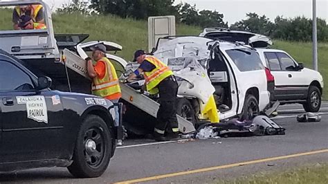 Ohp 2 Dead 5 Injured Following Accident On I 35 Near Purcell