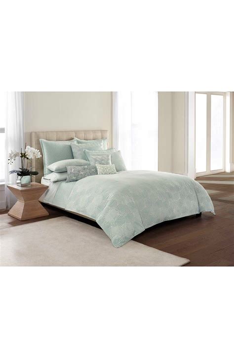 4.9 out of 5 stars with 85 reviews. - A scalloped jacquard pattern adds subtle sophistication ...