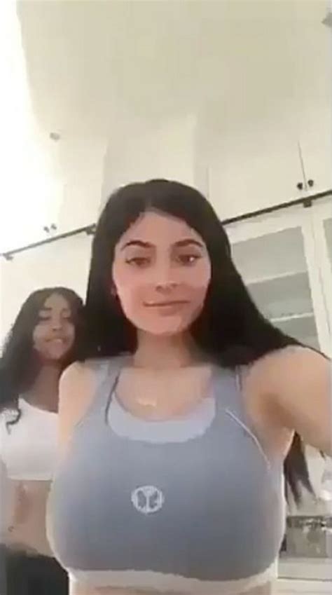 Kylie Jenner Shows Top Of Pregnancy Bump And Enormous Cleavage In Bare Faced Snapchat Daily