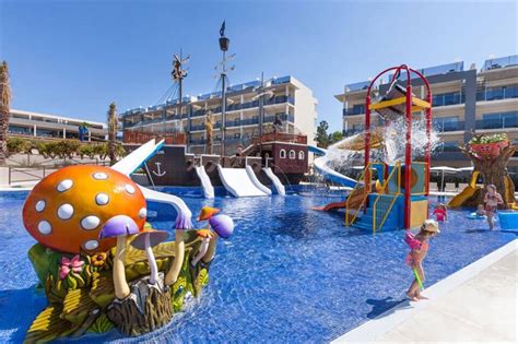 najlepszych hoteli gwiazdkowych na Majorce z prywatną plażą