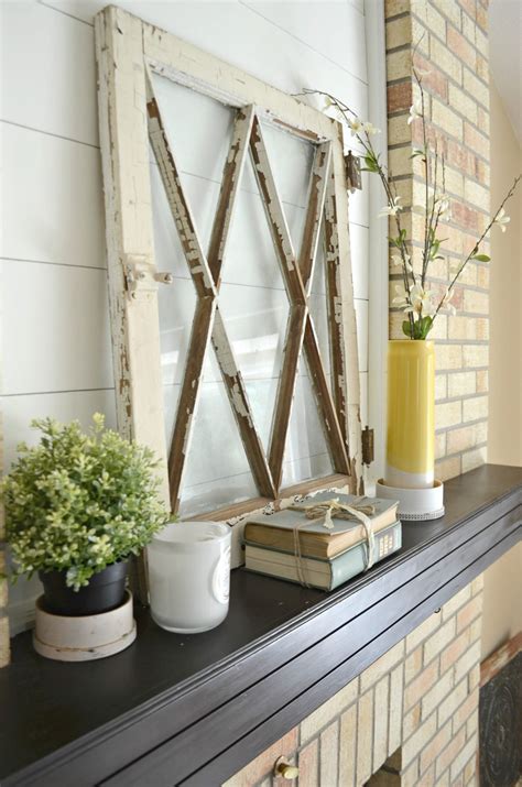 4 Ways To Decorate With Old Windows