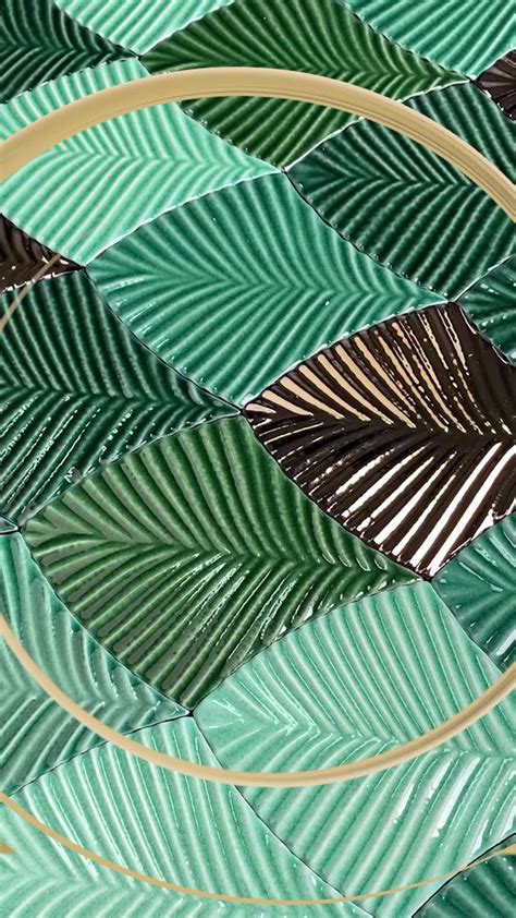 Modern Hand Made 3d Feather Leaf Shaped Crackle Glazed Green Ceramic