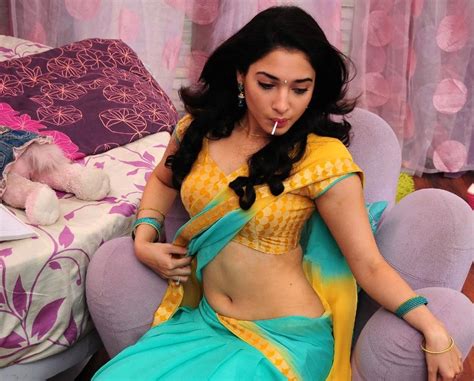 INDIAN ACTRESS Tamanna Bhatia Hot Navel Waist Show At Her Telug Movie