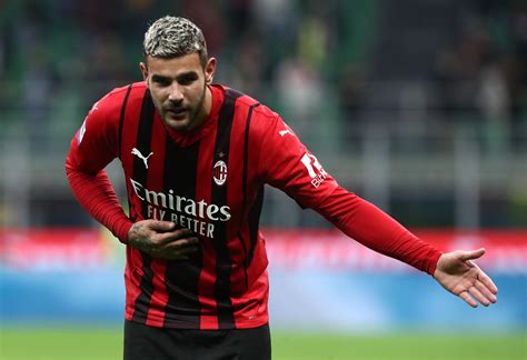 Théo Hernandez: "I want to stay at AC Milan for as long as possible