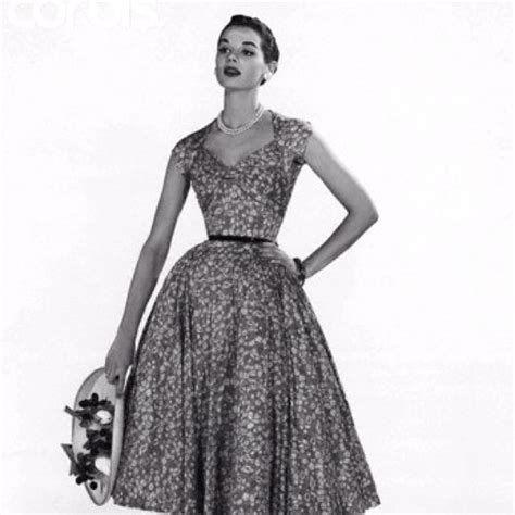 1950s Fashion 1950s Fashion Trends 1950s Fashion Dresses Vintage Dresses 50s Retro Fashion