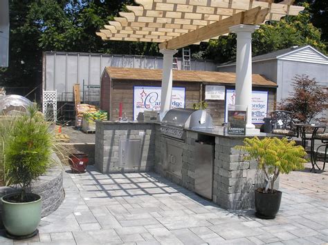 Prefab outdoor kitchen kits are in demand again. The Best Reason to Choose Prefabricated Outdoor Kitchen Kits - AllstateLogHomes.com