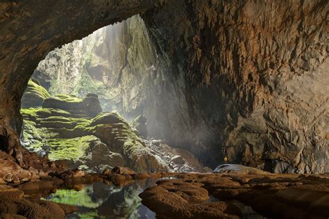 Son Doong Cave The Largest On Earth Is Located In Central Vietnam To