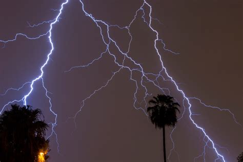 How To Capture Lightning With Your Camera Feltmagnet