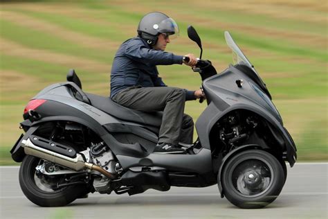 I doubt you will finder a nicer example for sale anywhere. Piaggio 3 wheel trike/scooter thing - TRY ONE !! - Page 1 ...